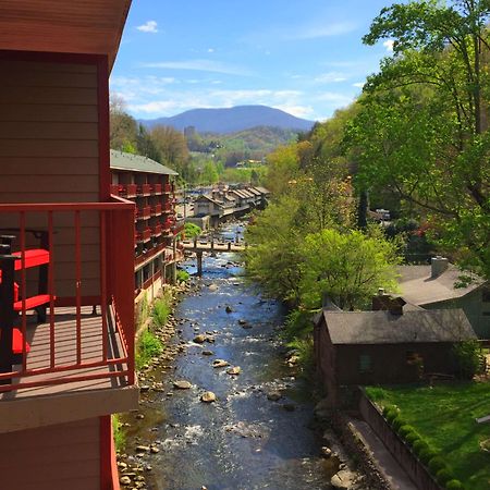 Baymont By Wyndham Gatlinburg On The River Εξωτερικό φωτογραφία